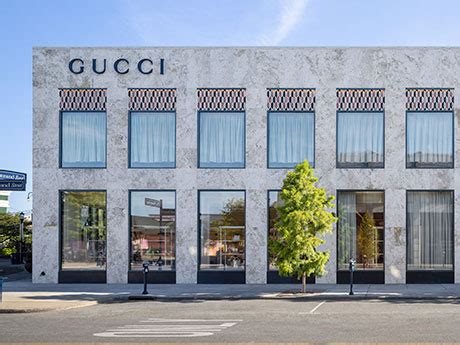 gucci in easton ohio.